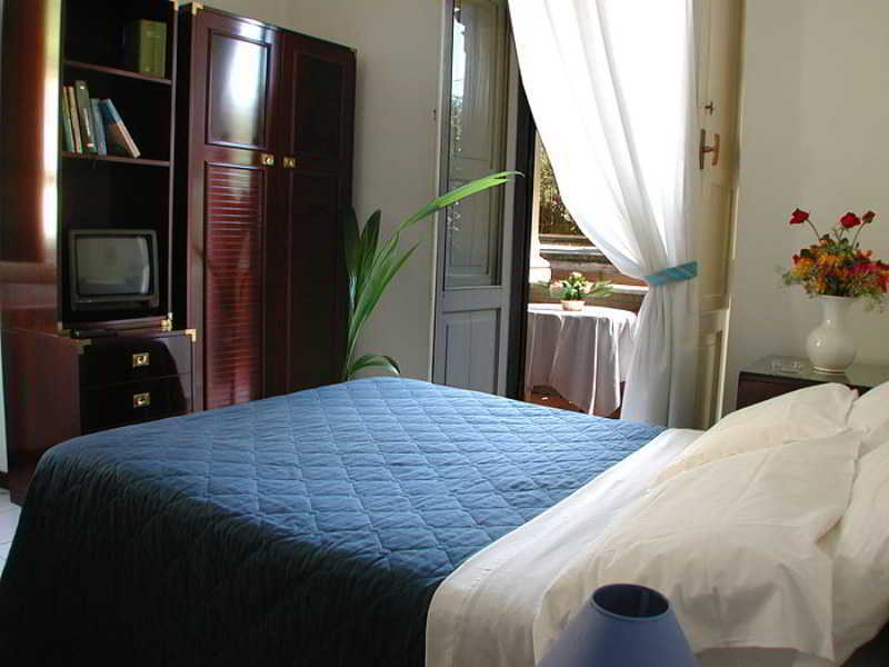 Hotel Residence Villa Tassoni Rome Room photo